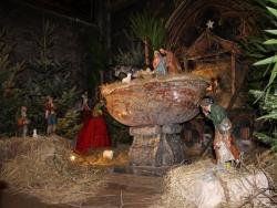 Création de la crèche de la cathédrale de Bayonne décembre 2013